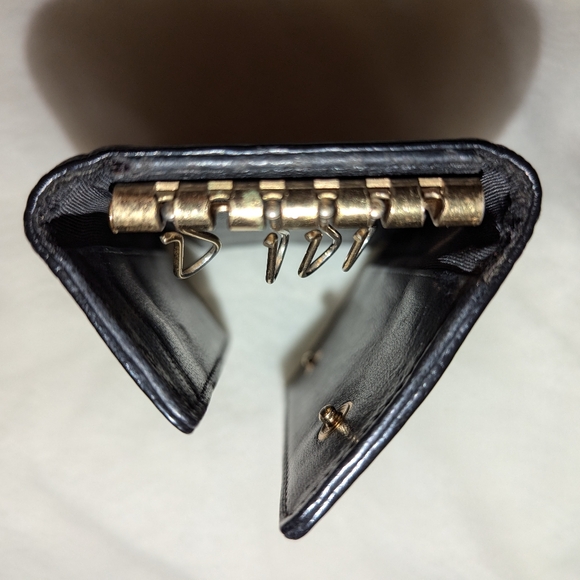 CHANEL Caviar Skin Coco Mark 4 Rings Key Case Key Holder Black GUC - Picture 3 of 10
